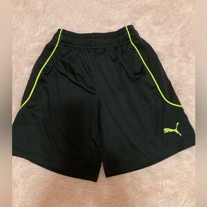 Puma boys size 5 athletic shorts